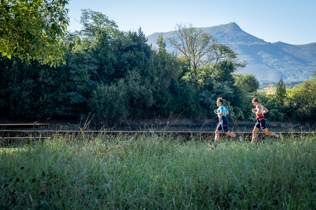 Triathlon M - Vélo et CAP photos Eric Poulin